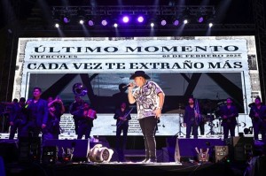 Una noche para recordar: Tonantzin Fernández y El Yaki hacen vibrar la Feria Milenaria de Cholula