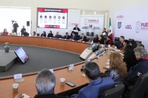 Aumento en recaudación se refleja en mejores obras para familias poblanas: Armenta