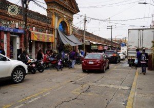 Liberan calles colindantes al mercado de Texmelucan