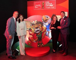 Armenta y Chedraui presentan la FIFA World Cup Trophy Tour 2026 en Puebla Capital