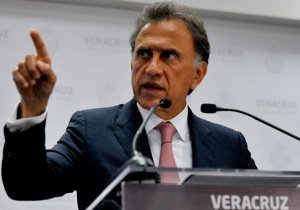 Investigan a Miguel Ángel Yunes por desfalco al ISSSTE