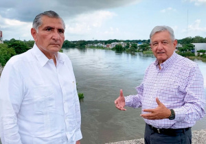 Van cinco muertos por inundación en Tabasco, informa López Obrador