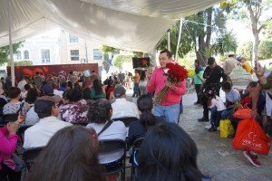 Gobierno de Juan Manuel Alonso celebra día de San Valentín con presentación artísticas