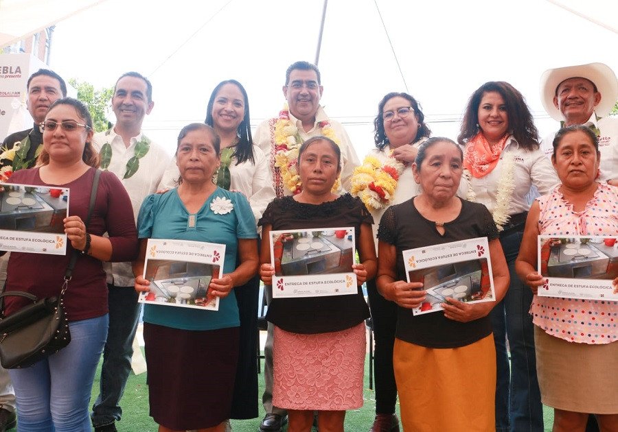 Con obras educativas y acciones sociales, gobierno estatal apuesta por la Mixteca: Sergio Salomón