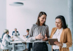 Pocas mujeres en juntas directivas de empresas