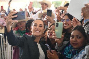 Más de 100 mil recibieron a Claudia Sheinbaum en el centro del país
