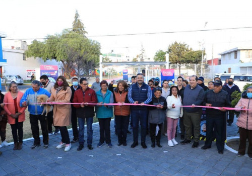 Entrega obra el Ayuntamiento de Puebla en la Popular Coatepec