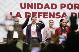 Prohíbe dirigencia de Morena usar imagen de AMLO