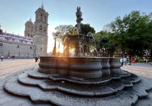 Integra Puebla comités especializados de ciudades capitales