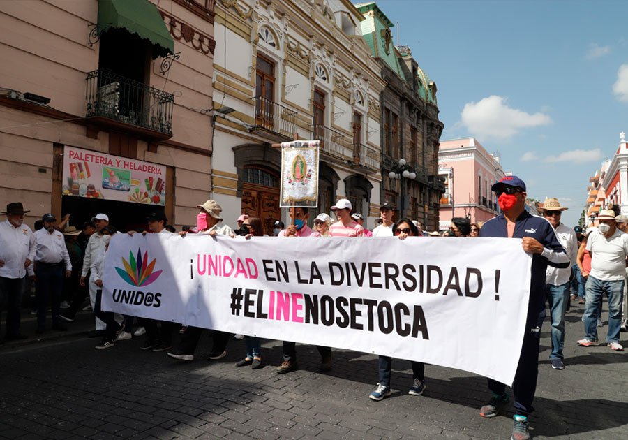 Partidos, organizaciones y cámaras piden defender la democracia que ellos no aplican