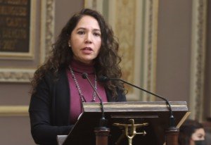 Inhabilitan por 20 años a exsecretaria de Finanzas de Puebla por desvío de recursos