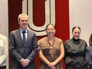 Artemisa García Chávez impulsa agenda de bienestar y unidad de mujeres en foro UPAEP