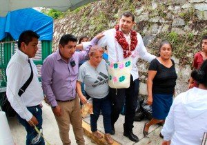 Gobierno cercano, itinerante y dinámico; más territorio y menos escritorio: Armenta