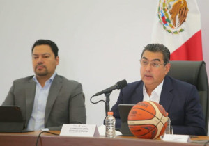 Modernizará Sedena el aeropuerto de Puebla: Sergio Salomón