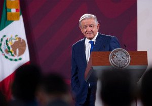 ‘A la Corte, ya la perdimos; ministros violan la Constitución’: AMLO