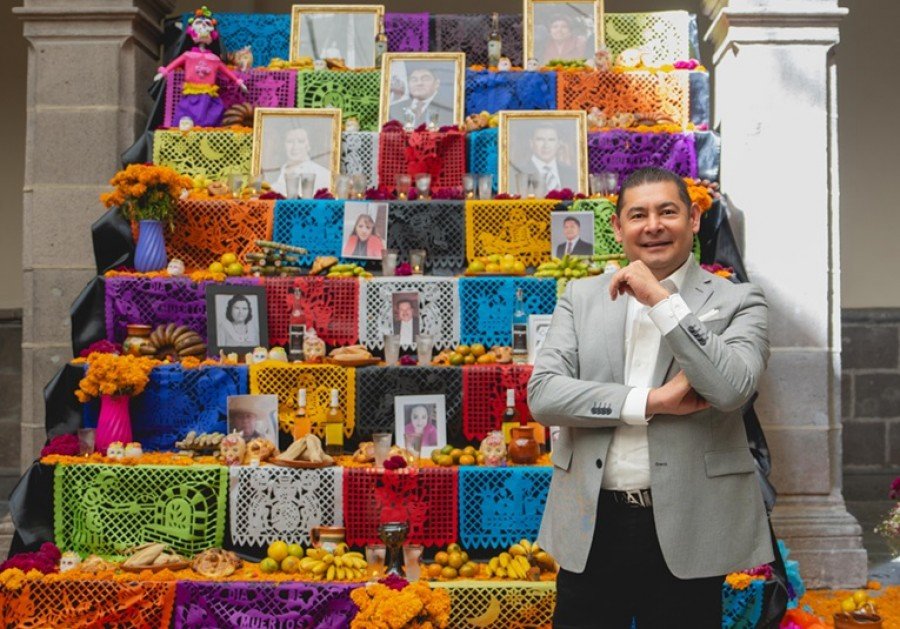 Tradiciones que nos unen: Puebla rinde homenaje a sus raíces en Día de Muertos