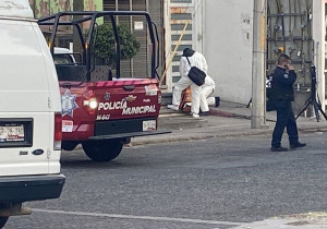 Tras una riña, matan a golpes a repartidor en Avenida Juárez