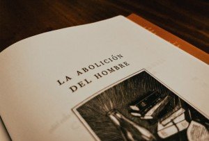 La humanidad en disputa: entre la advertencia moral y el poder técnico