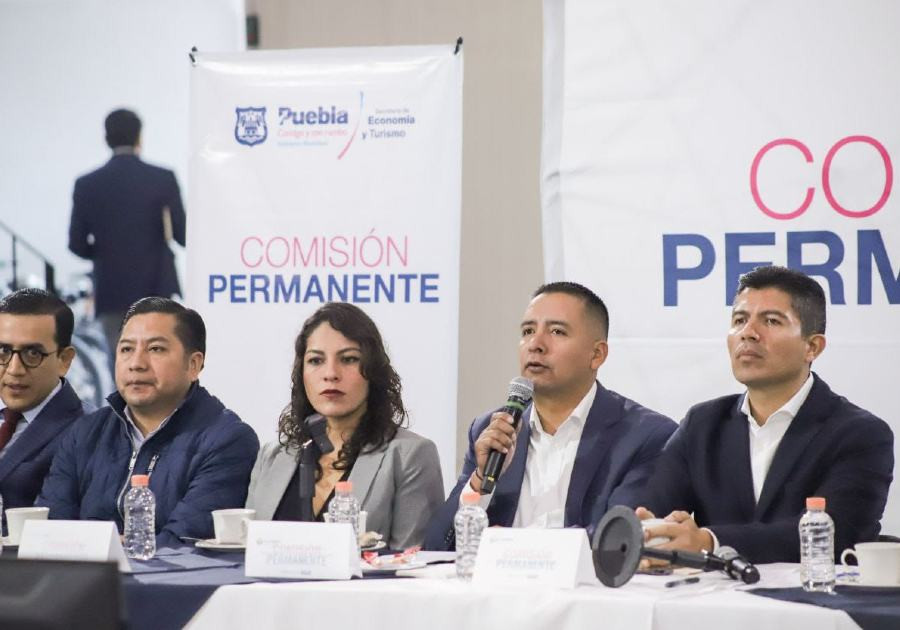 Recibe Tlatehui a integrantes de la Comisión Permanente por Puebla