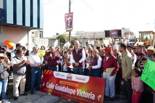 Inicia Pepe Chedraui obras de rehabilitación vial en la Junta Auxiliar de Santa María Xonacatepec