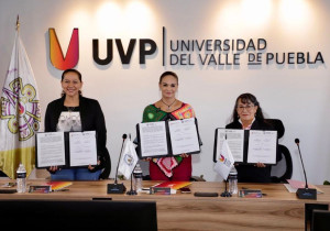 Firma convenio el SMDIF con la Universidad del Valle de Puebla
