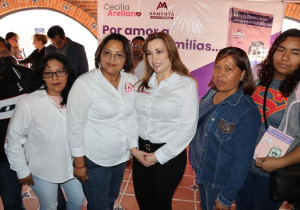 En Amozoc, promueve Ceci Arellano “La pandemia de los Edulcorantes en México”