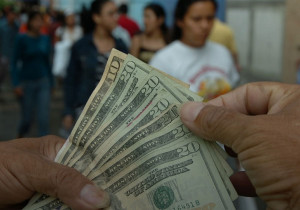 Puebla rompe récord en remesas con 2 mil 354.7 millones de dólares en 2023