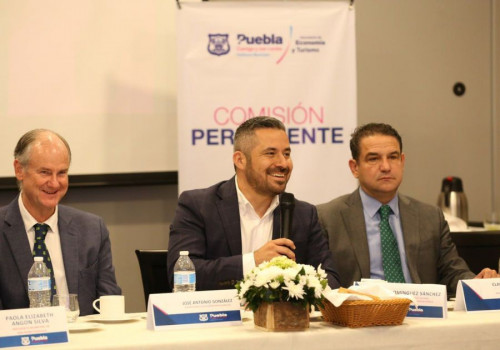 Se lleva a cabo sesión de la Comisión Permanente de Puebla capital
