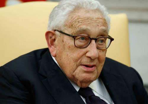 Henry Kissinger, exdiplomático y asesor presidencial, cumple 100 años; sigue activo