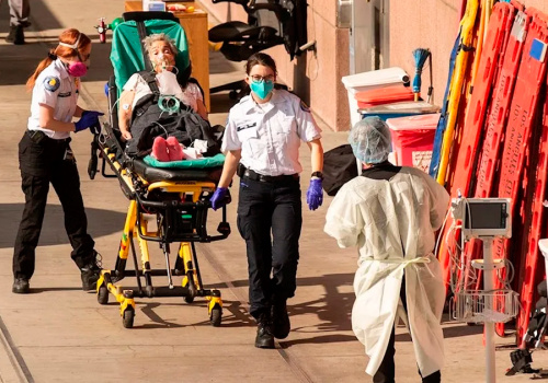 Rompe EU récord de hospitalizaciones desde el comienzo de la pandemia