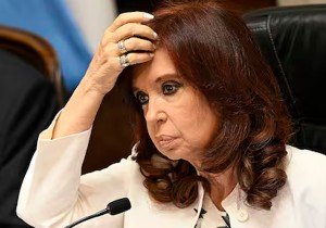 Tribunal argentino confirma condena de prisión e inhabilitación para Cristina Kirchner