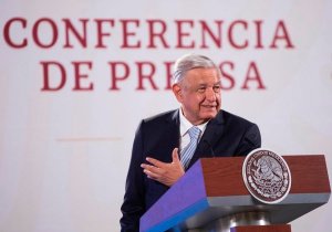 Que diga quién dio la orden, pide AMLO a Murillo Karam por caso Ayotzinapa