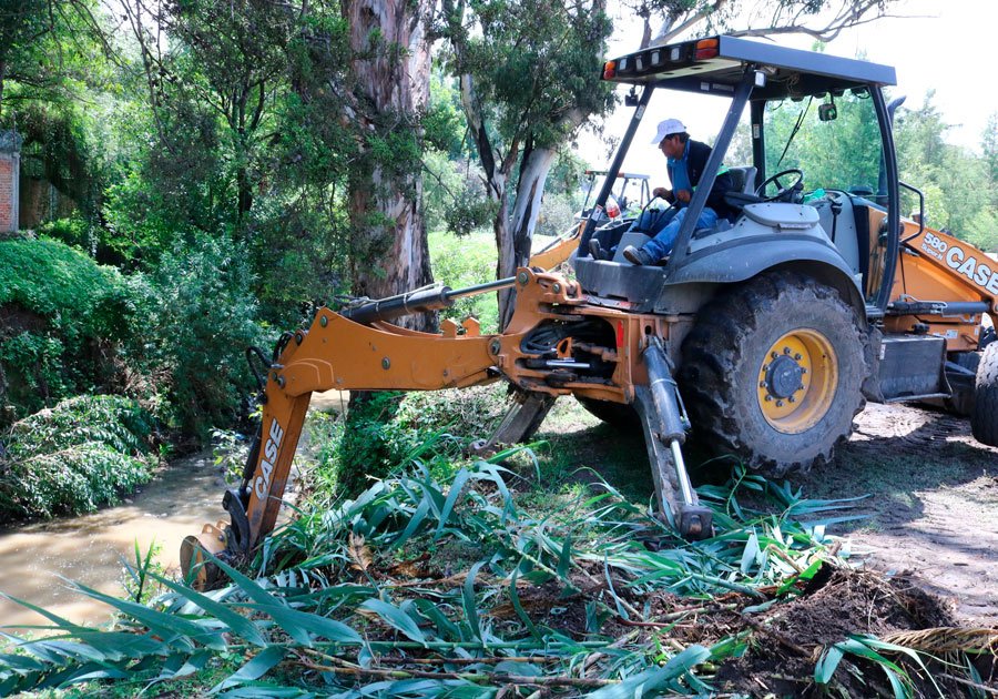 Realiza CEASPUE jornada de limpieza en río en Cholula