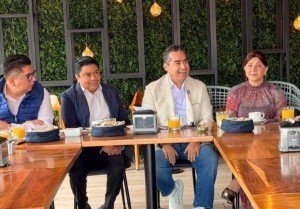 Impulsan Rafa Moreno Valle Buitrón y la CANIRAC la temporada de Chile en Nogada