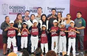 Béisbol y voleibol fortalecen el talento deportivo de las juventudes poblanas