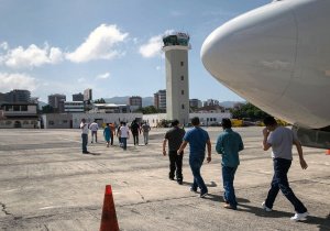 Evita juez expulsión masiva de menores no acompañados