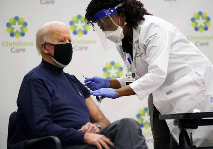 Biden recibe la vacuna contra Covid-19