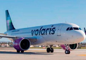 Pasajero intenta desviar vuelo de Volaris a EU; es detenido en Guadalajara