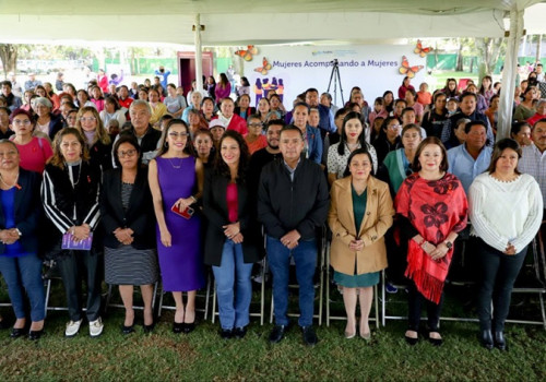 Conmemora Ayuntamiento de San Andrés Cholula el 25N con ponencia &quot;Mujeres Acompañando a Mujeres&quot;