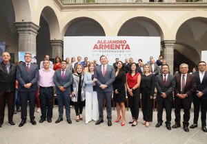 Gabinete debe comprometerse a trabajar por Puebla: Armenta