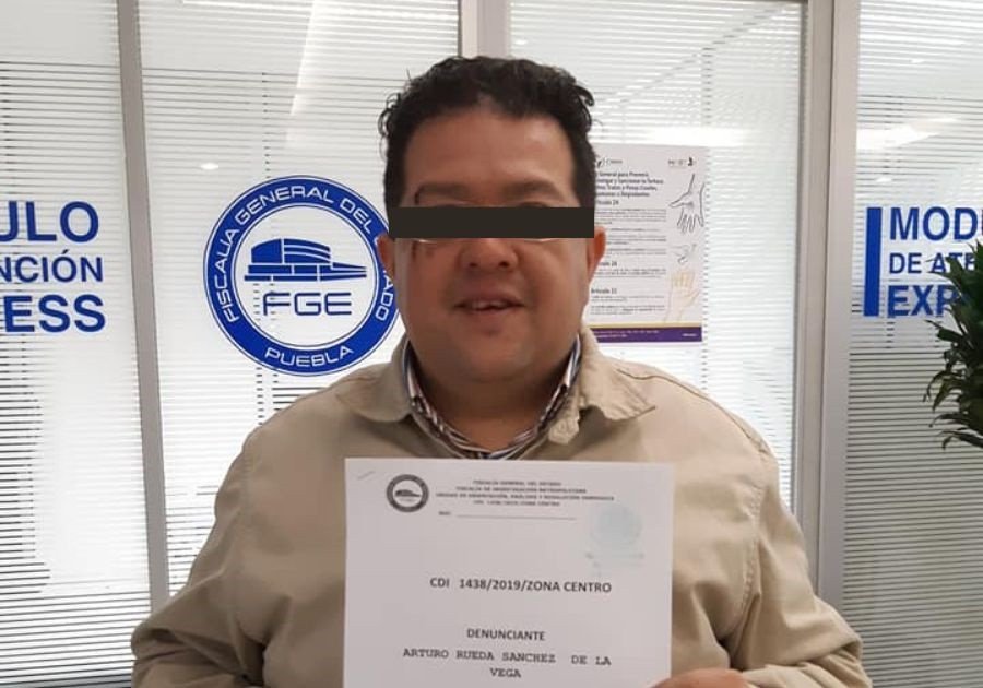 Vigente condena por extorsión contra director de Cambio