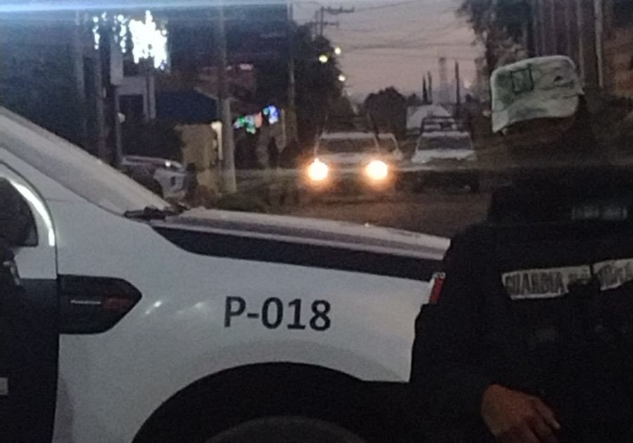 Hombres armados se enfrentan a policías de Coronango y los desarman