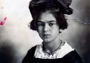 Infancia de Frida Khalo es llevada al teatro