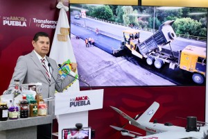 Con 13 trenes de pavimento, gobierno estatal transforma 558 kilómetros de vialidades