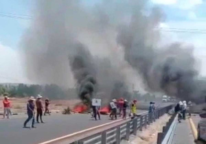 Bloquean la autopista Puebla-Orizaba