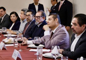 Puebla impulsará un nuevo modelo de auditoría para la transparencia en municipios: Armenta