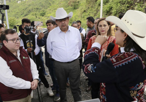 Detona Gobierno de Sergio Salomón obras carreteras en región de Xicotepec para fortalecer desarrollo