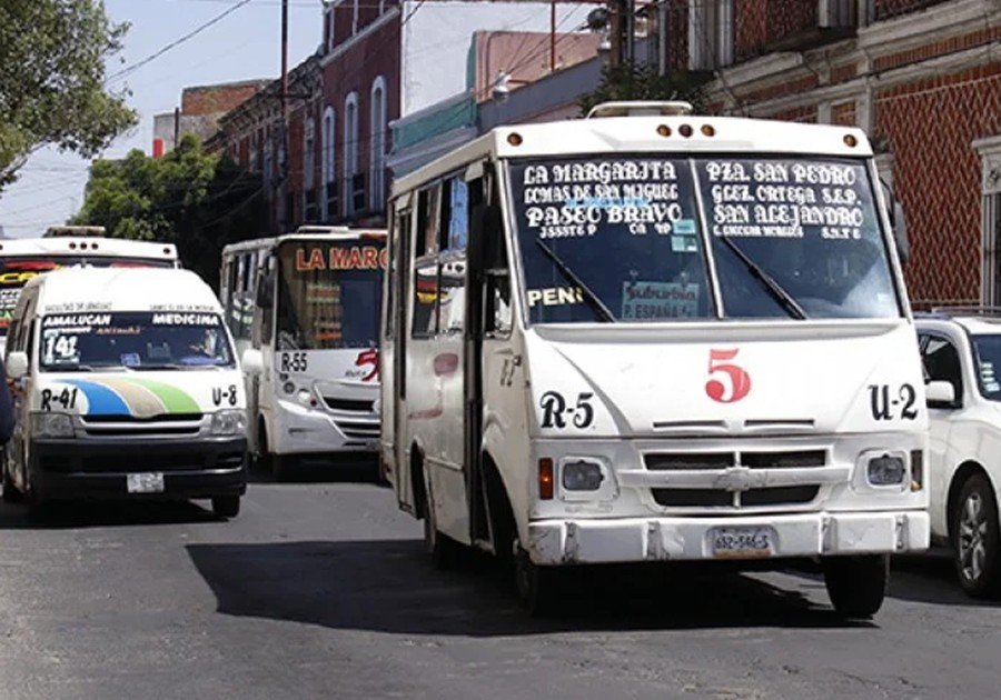 Transporte público en Puebla, un servicio antes que negocio