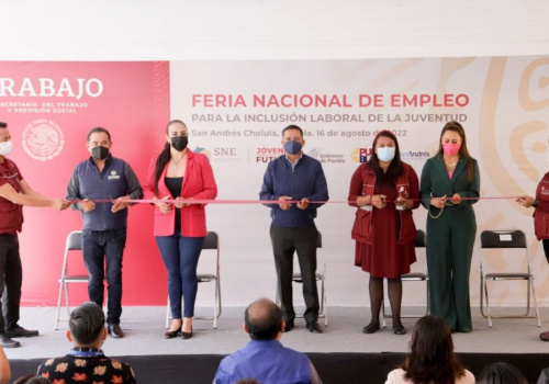 Inaugura Mundo Tlatehui la Feria del Empleo en San Andrés Cholula