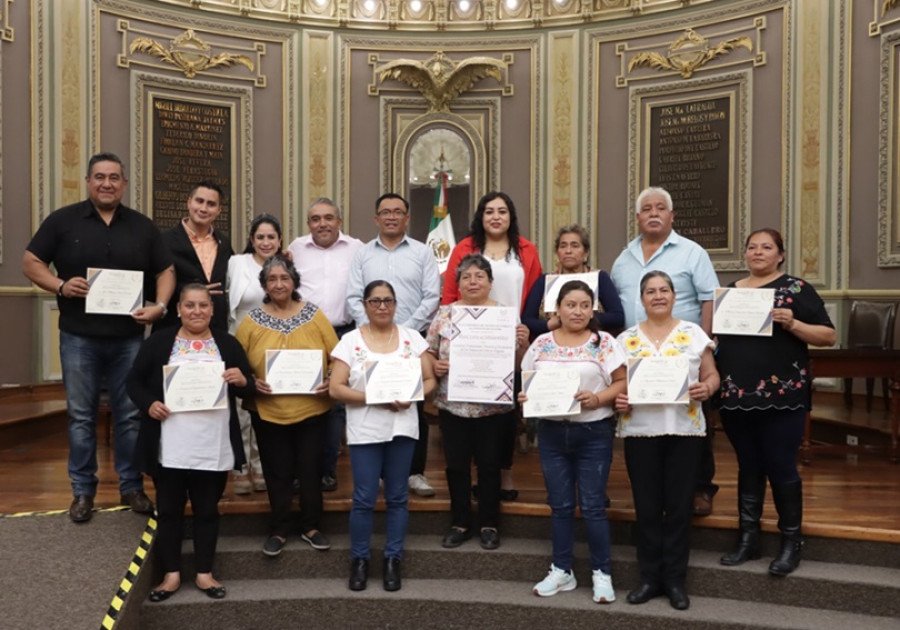 Reconocen en Congreso a cocineras tradicionales de San Nicolás de los Ranchos